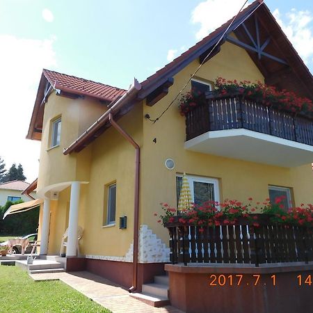 Akacfa Hortenzia Apartman Zalakaros Εξωτερικό φωτογραφία