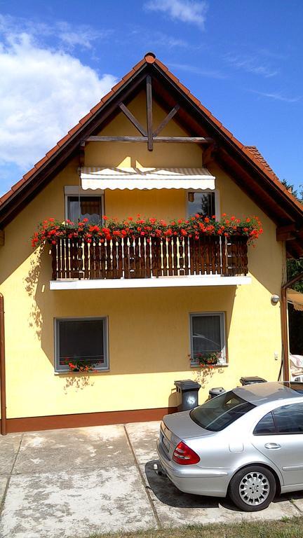 Akacfa Hortenzia Apartman Zalakaros Εξωτερικό φωτογραφία
